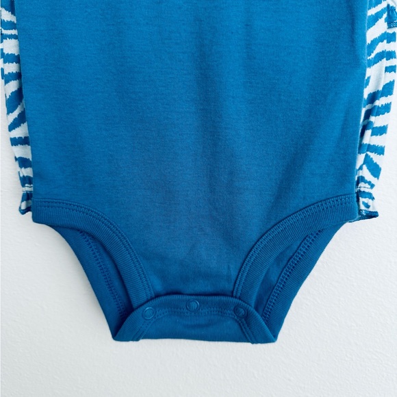 Carter’s Baby Girls 2 Piece Set Bodysuit & Ruffle Shorts Size 9 Months NWT - Picture 3 of 9